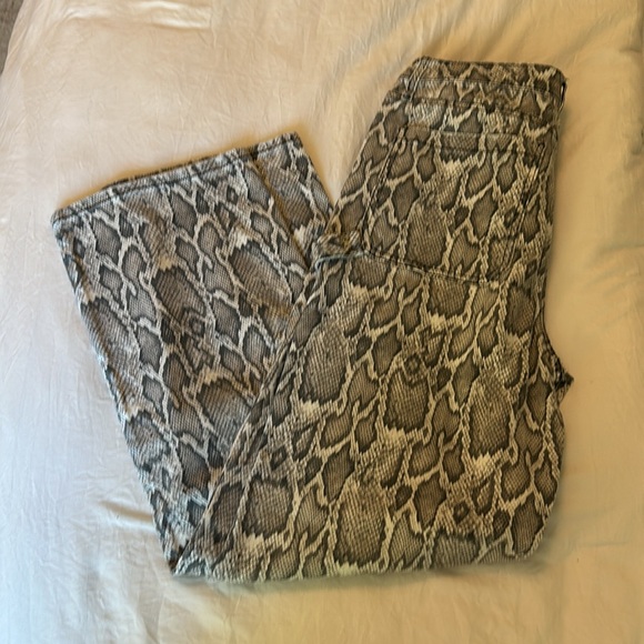 Snakeskin print denim painter pants - Picture 3 of 4